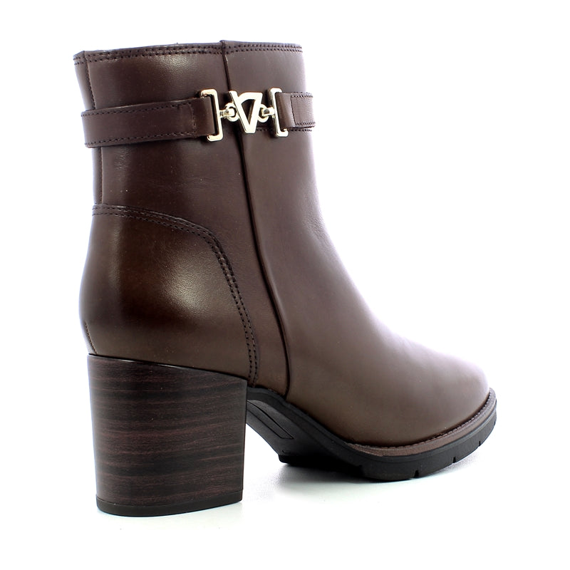 Polacco vitello donna - Vitello Marrone