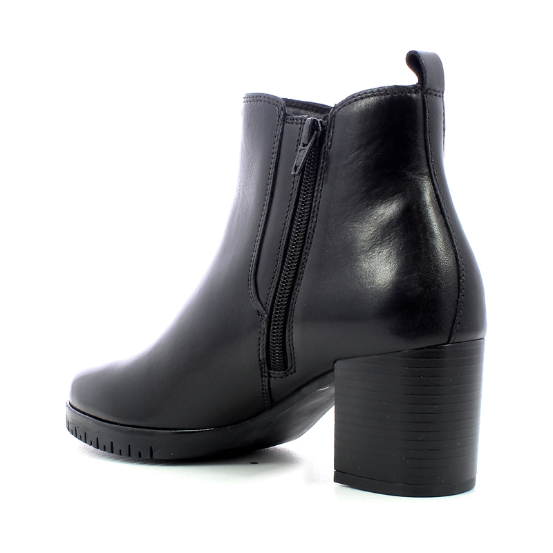 Polacco vitello donna - Vitello Nero